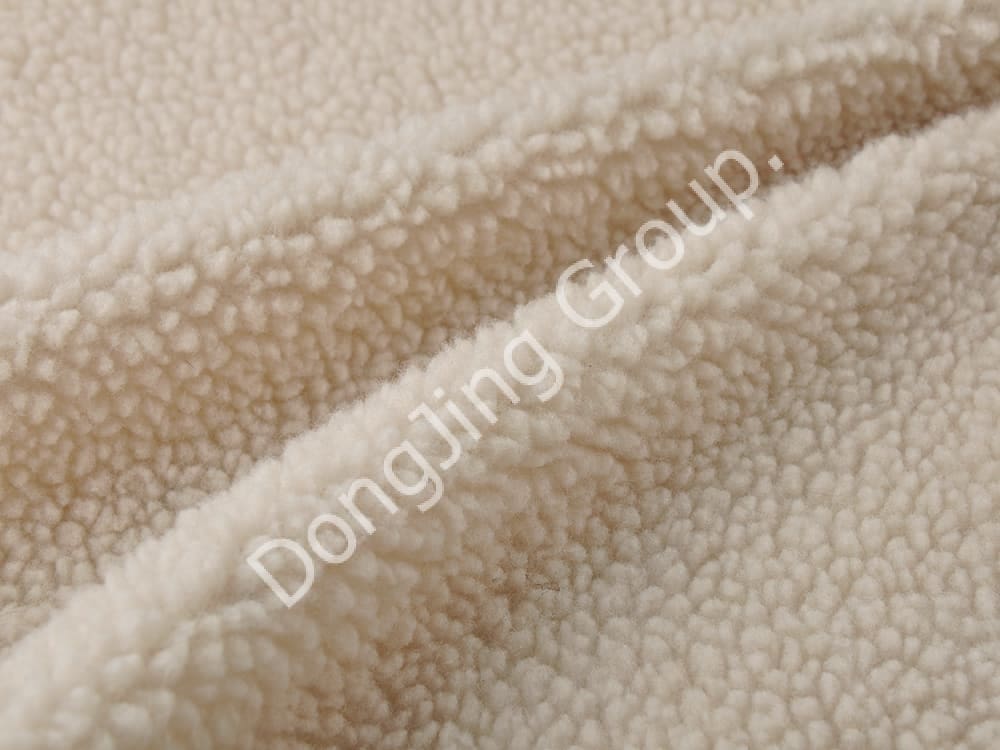 DP0819-beige Lammwolle E1300 faux fur fabric