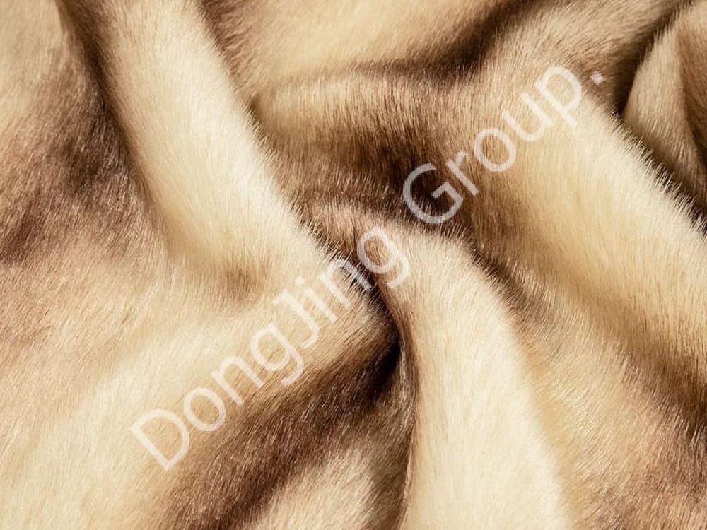 8HP0522-Beige bedruckter Nerz faux fur fabric