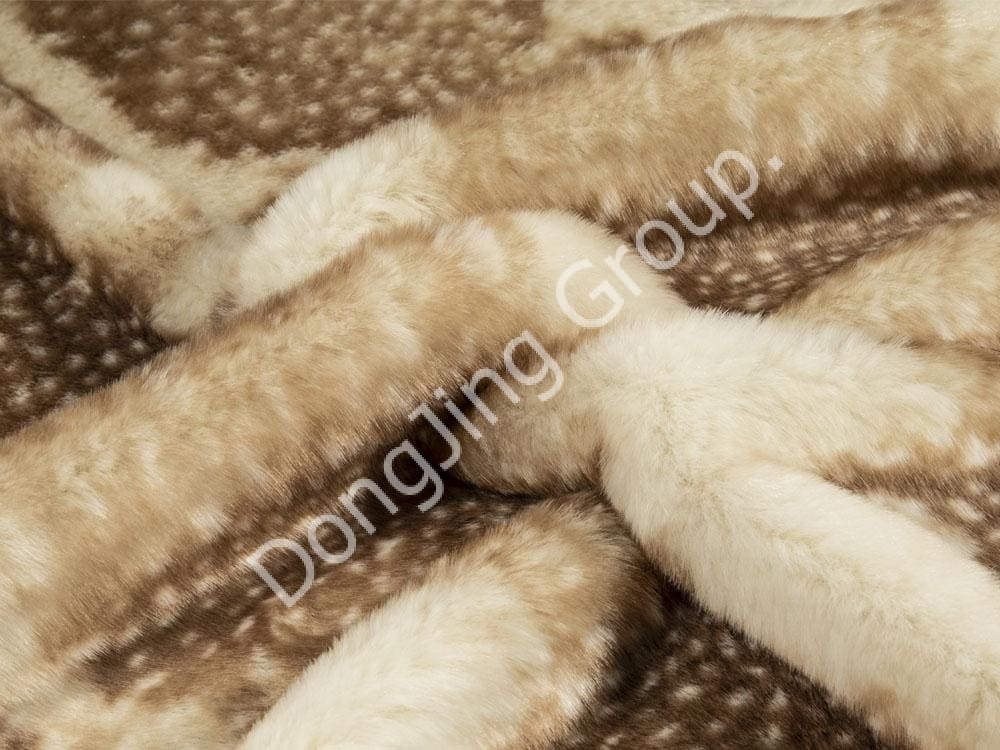 9HG0149-Wollweißer Hirschdruck faux fur fabric