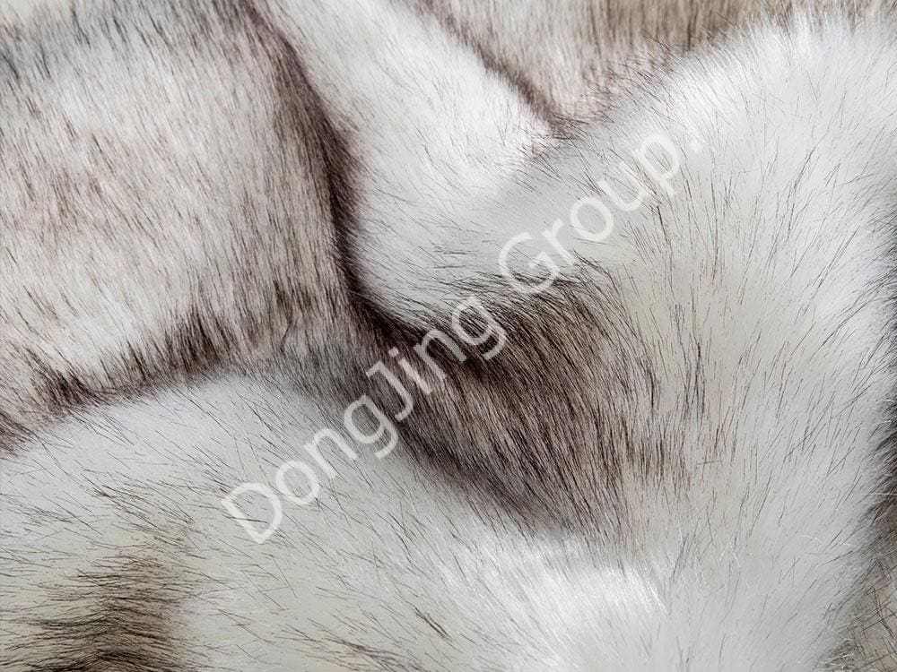 9P2531-Weiß gefärbter Fuchspelz faux fur fabric